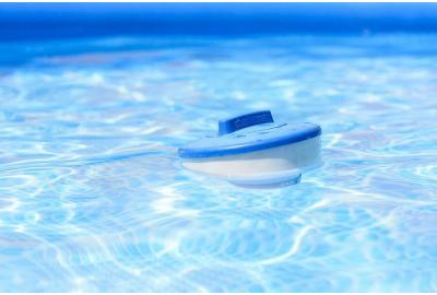 The Effectiveness of Pool Chemicals in Summer Versus Winter
